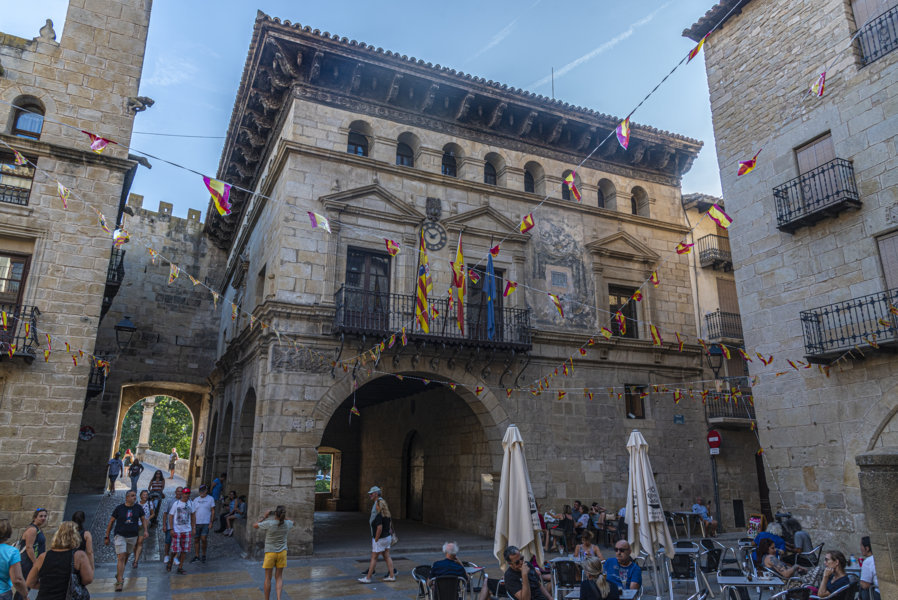 Teruel - Valderrobres 11 - Ayuntamiento.jpg